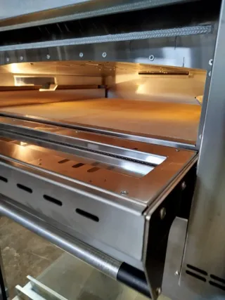 Horno de Pizza a Gas Profesional