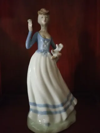 Figura porcelana Mestre 30 CMS altura.