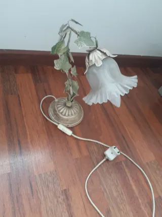 Lámpara forja floral