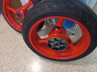 Ruedas Moto Honda Delantera y Trasera