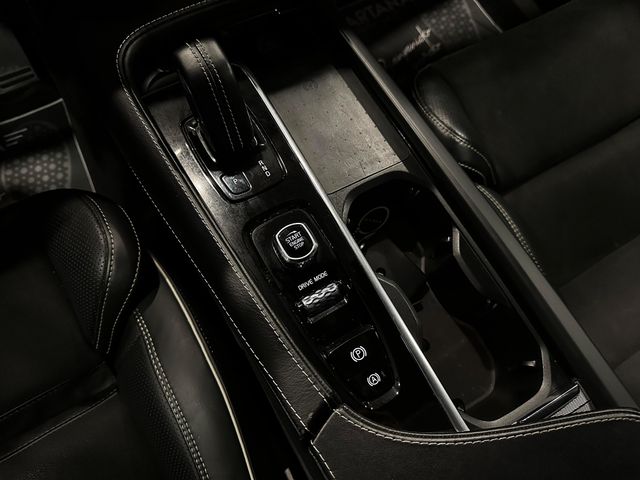 Volvo XC90 T8 R-Desing 390cv 7 Plazas 2020