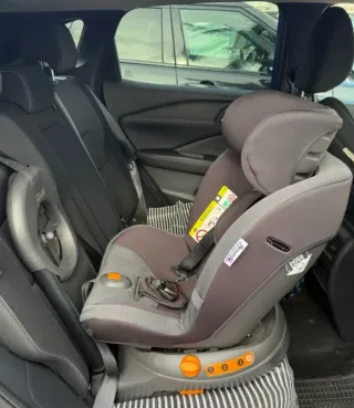 SE ESCUCHAN OFERTAS Silla Chicco Around U i-size