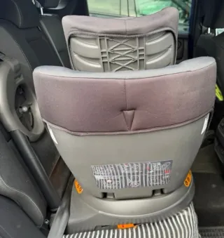 SE ESCUCHAN OFERTAS Silla Chicco Around U i-size