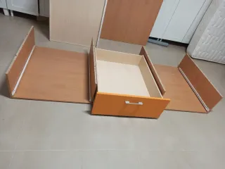 Cajonera de madera para cama