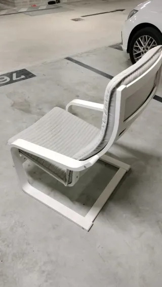 Sillón Poäng Ikea Beige y Blanco