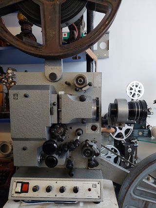 Proyector Marin 35mm MP-30 + Extras