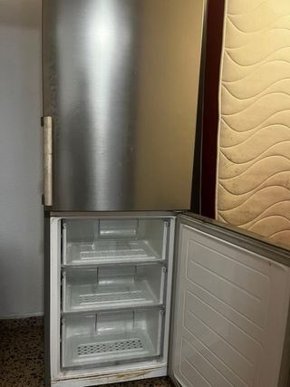 Nevera LG para reparar