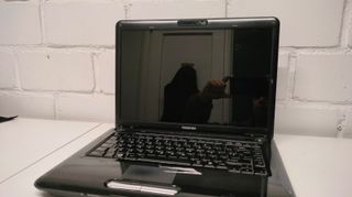 TOSHIBA SATELLITE A300-27X (Despiece)