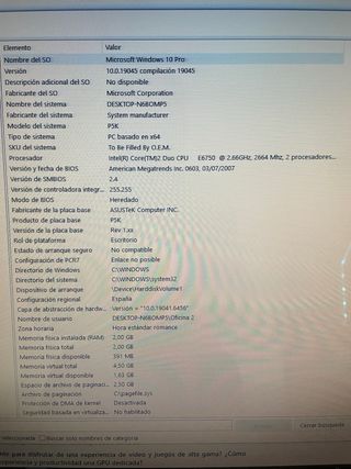 Ordenador sobremesa blanco y azul