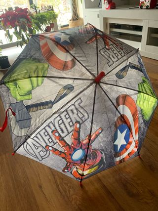 Paraguas Avengers