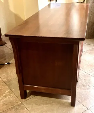 Baúl de madera maciza