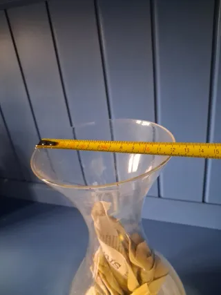 Jarrón de cristal transparente