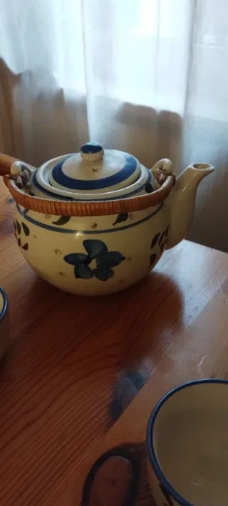 Teiera in ceramica decorata made in China