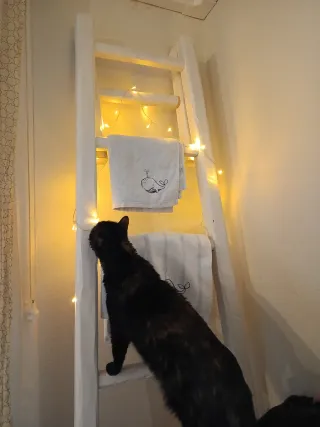 Escalera decorativa madera blanca estilo provenzal