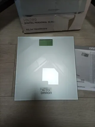 Báscula Digital OMRON HN289 - NUEVA