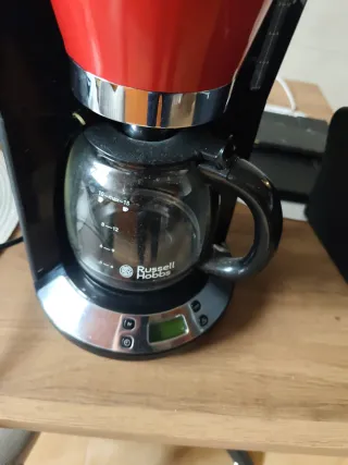 Cafetera Russell Hobbs Roja