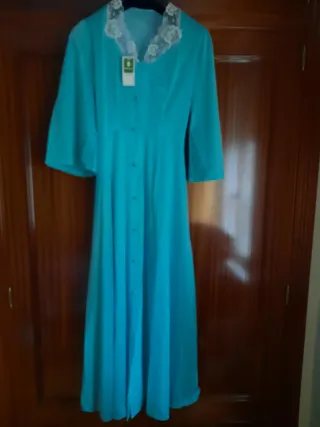 Conjunto de bata y camisón