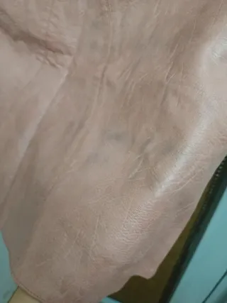 Falda rosa efecto piel