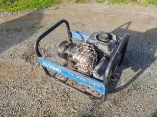 Generador SDMO 3000V 220V FUNCIONANDO