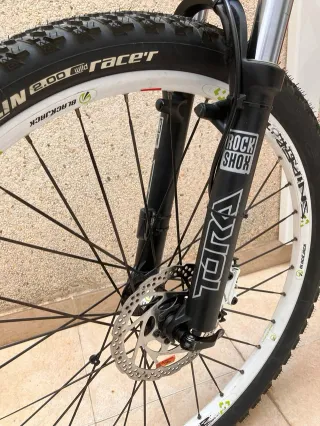 Bicicleta de Montaña Specialized Roja