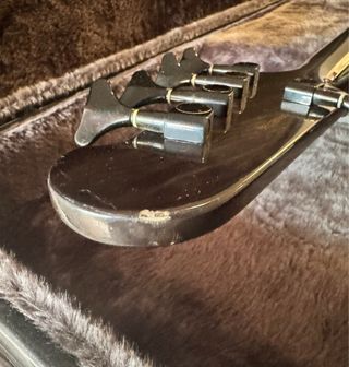 Epiphone Thunderbird Pro-V Bajo + Funda Original