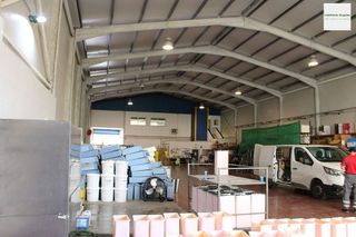 Nave industrial en alquiler en Divina Pastora en Alicante