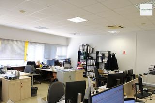 Nave industrial en alquiler en Divina Pastora en Alicante