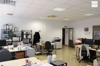 Nave industrial en alquiler en Divina Pastora en Alicante