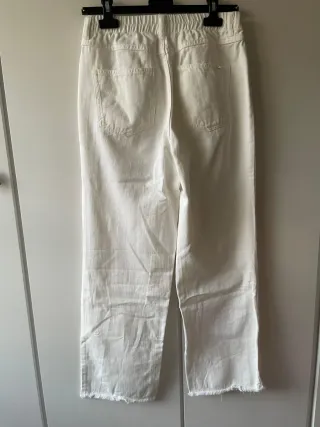 Pantalones Massimo Dutti blancos