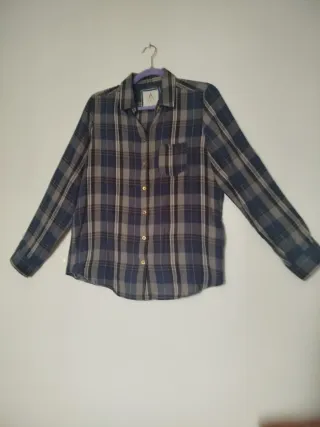 Camisa de cuadros azul y gris