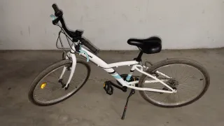Bicicleta 24 B'TWIN blanca