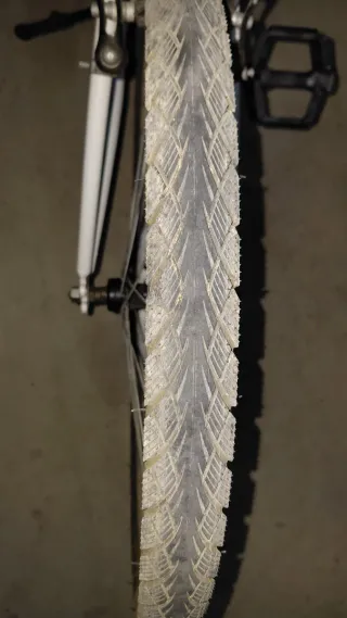 Bicicleta 24 B'TWIN blanca