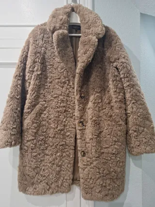 Abrigo CAROLL marrón p beis clarito usado una vez