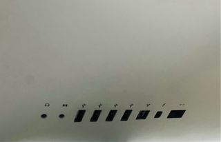 iMac 21,5 con teclado y ratón