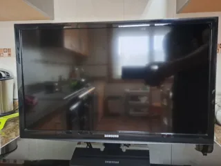 Televisor Samsung UE24H40034W Negro