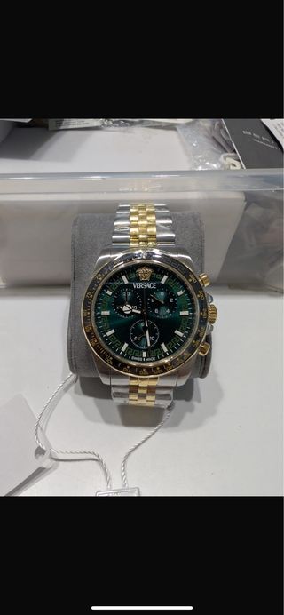 Reloj Versace Oro y Verde.