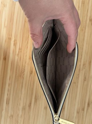 Bolso Michael Kors Clutch con Tachuelas