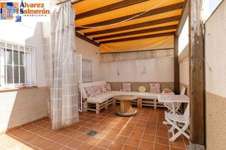 Chalet en venta en Illora
