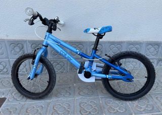 Bici Coluer infantil azul con ruedines
