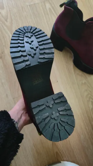 Botas de plataforma color burdeos