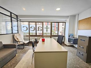 Local comercial en venta en Centro en Gijón