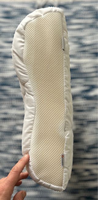 Cuscino cervicale ergonomico bianco