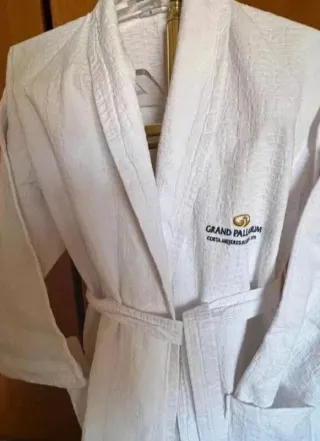 Albornoz blanco Grand Palladium Cancún | Nuevo