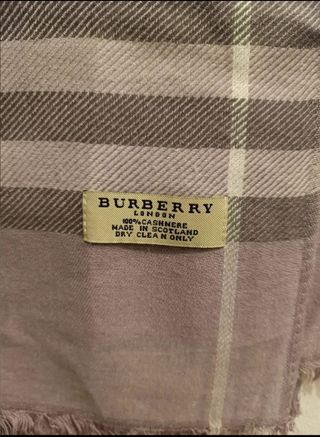 Bufanda Burberry Cuadros Gris y Blanco