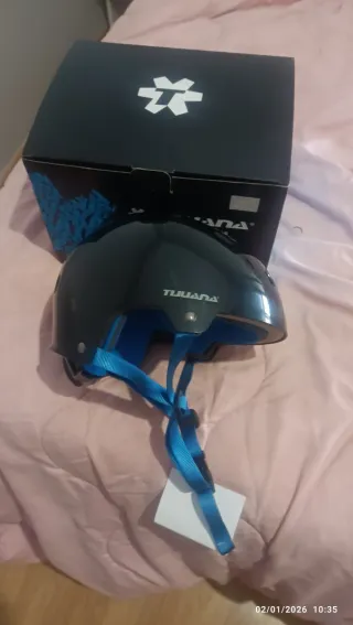 Casco TULLANA Monopatín/Bici/Skate Talla S y M.