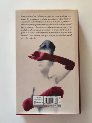 Libro "El vencedor está solo" de Paulo Coelho.