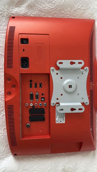 Televisiom TV LG TDT para colgar