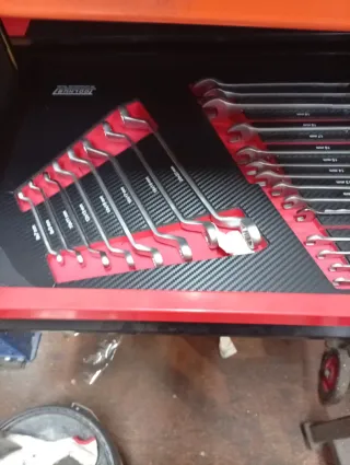 Carro de herramientas Toolhub