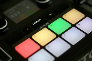 Traktor S4 Mk3 + Decksaver