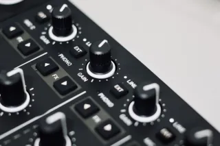 Traktor S4 Mk3 + Decksaver